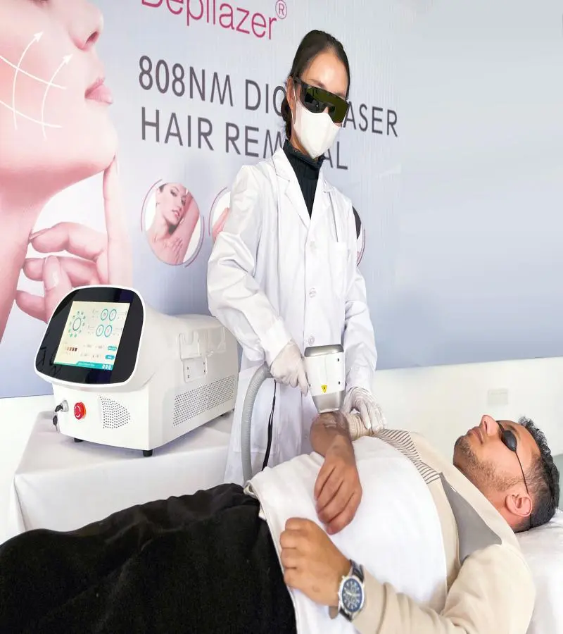 portable 808 diode laser hair removal machine made in China portable 808 diode laser hair removal machine made in China